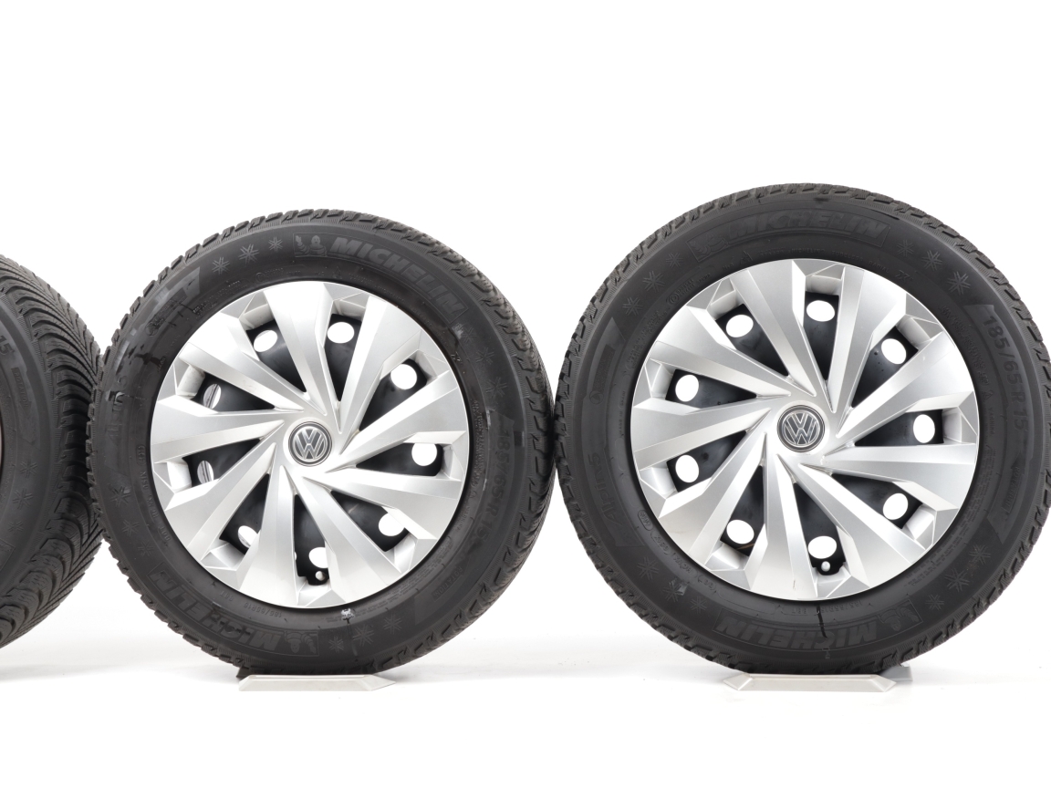 VW Polo 6 2G Winterkompletträder 15 Zoll 2Q0601027A mit kappen 185/65 Räder 0 thumbnail