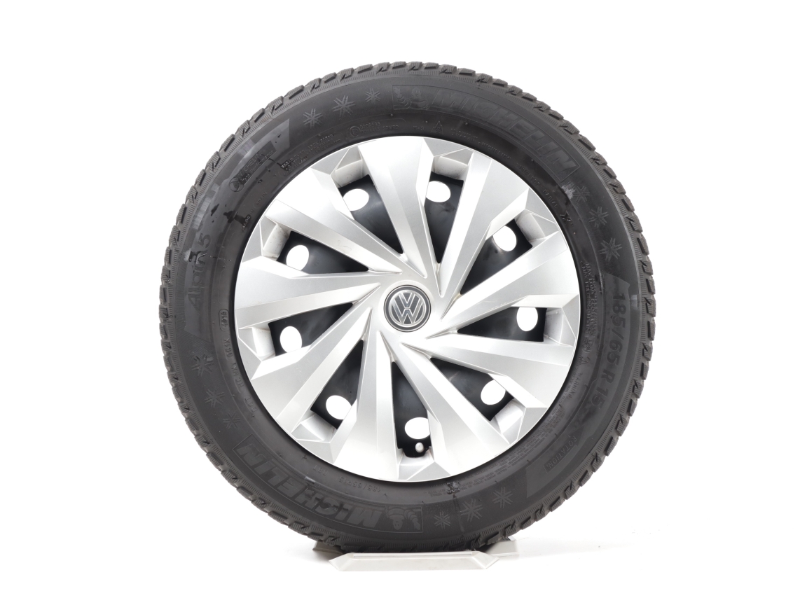 VW Polo 6 2G Winterkompletträder 15 Zoll 2Q0601027A mit kappen 185/65 Räder 2 thumbnail