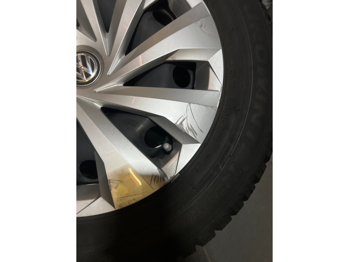 VW Polo 6 2G Winterkompletträder 15 Zoll 2Q0601027A mit kappen 185/65 Räder 5 thumbnail